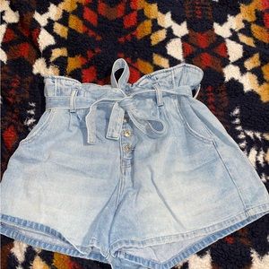 womens mom style shorts!